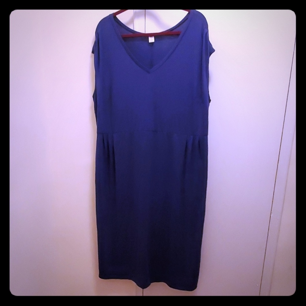 Blue short sleeve dress